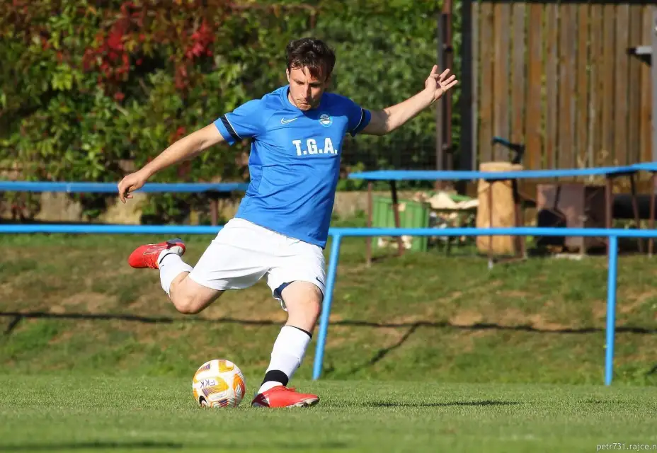 Los 7. ligy přisoudil juniorce na úvod Kuřim B a Babice