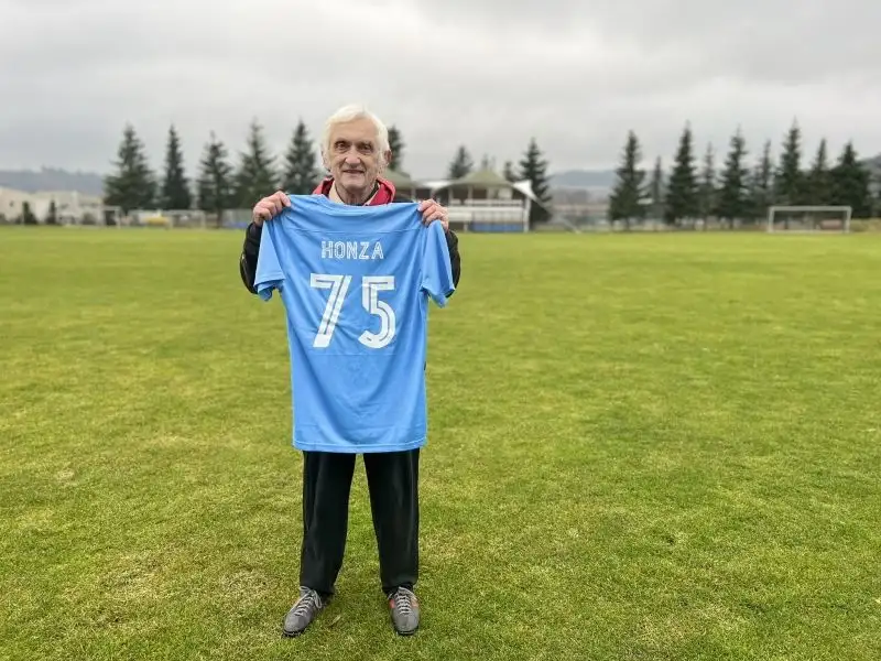 Jan Koďousek oslavil 75. narozeniny. 