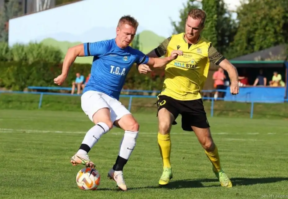 Kunštát si připsal první porážku, fotbalisté Krumvíře nadělovali
